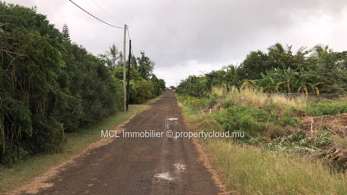 Agricultural land of 5,048m2 in St Antoine