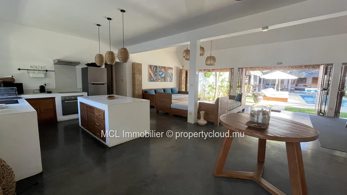 Luxurious and atypical 4 Bedroom House in Pointe aux Canonniers 