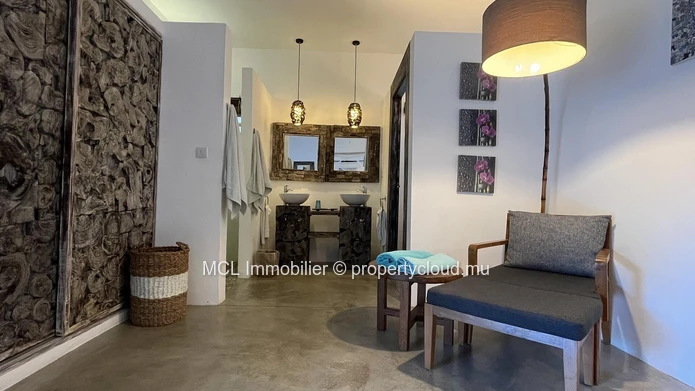 Luxurious and atypical 4 Bedroom House in Pointe aux Canonniers 