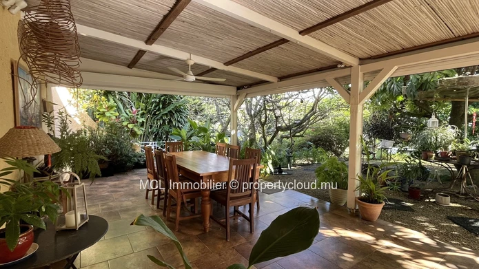 Beachfront house for rent