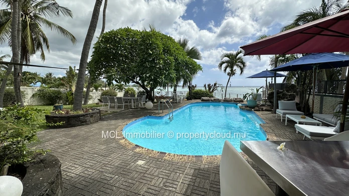 7 bedroom beachfront villa in Albion