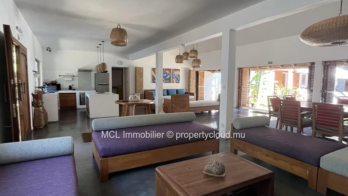 Luxurious and atypical 4 Bedroom House in Pointe aux Canonniers 