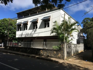 4 Bedroom Building
