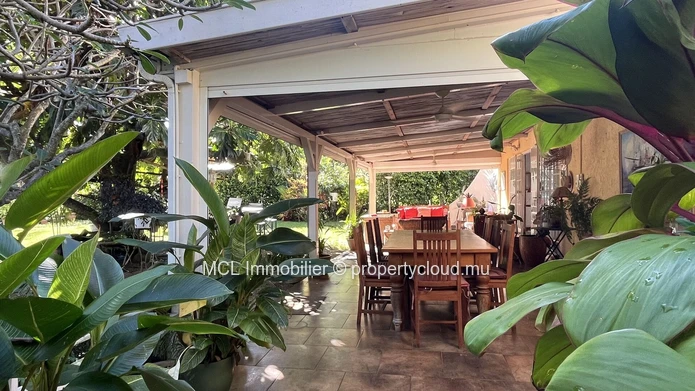 Beachfront house for rent