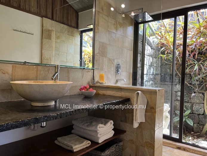 Fully-furnished oasis 