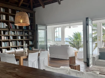 5 Bedroom Villa
