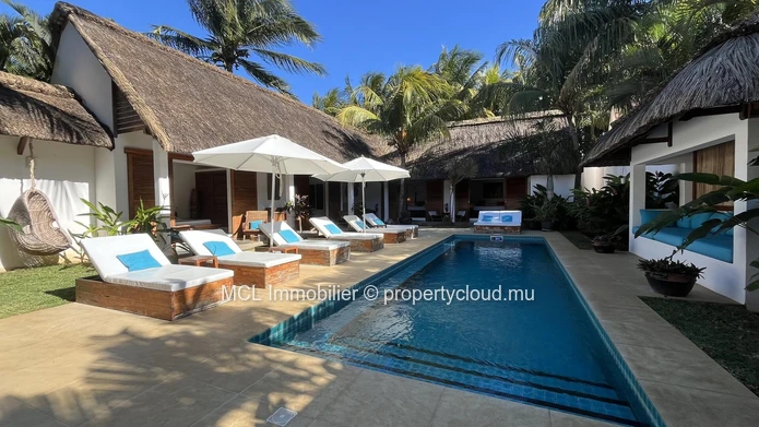 Luxurious and atypical 4 Bedroom House in Pointe aux Canonniers 