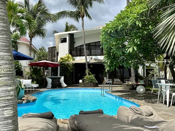 7 Bedroom Villa