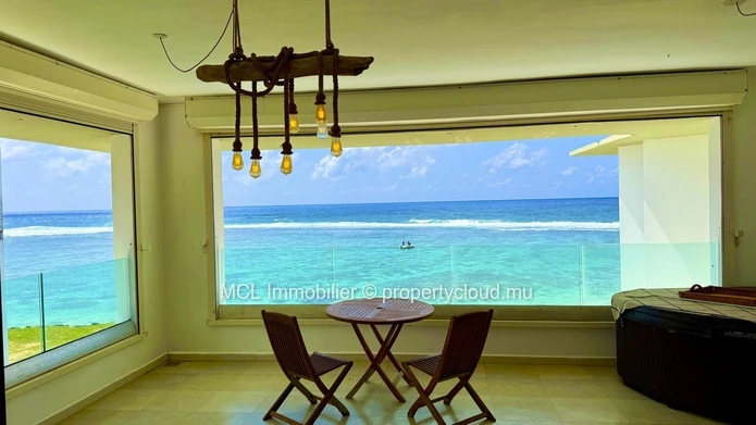 Luxury Beachfront Apartment with Private Pool of the rooftop in Poste Lafayette.