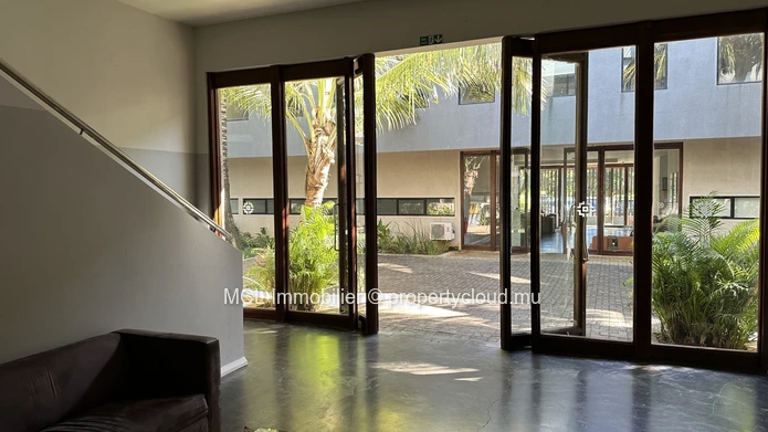 Offices in Calebasses