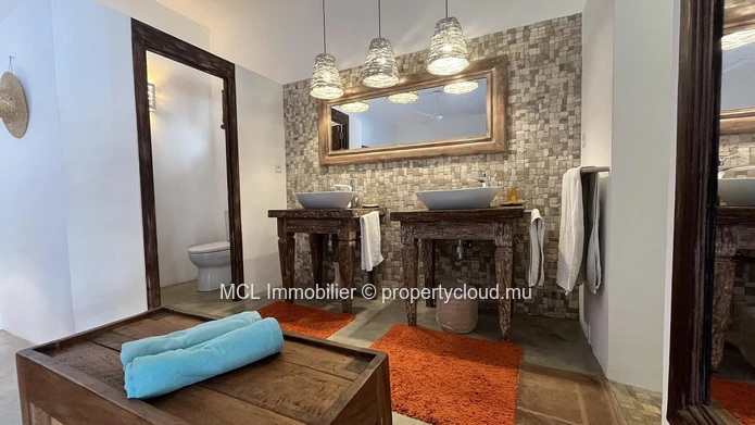 Luxurious and atypical 4 Bedroom House in Pointe aux Canonniers 