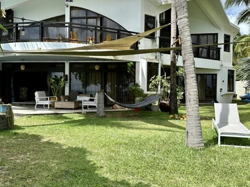 7 Bedroom Villa