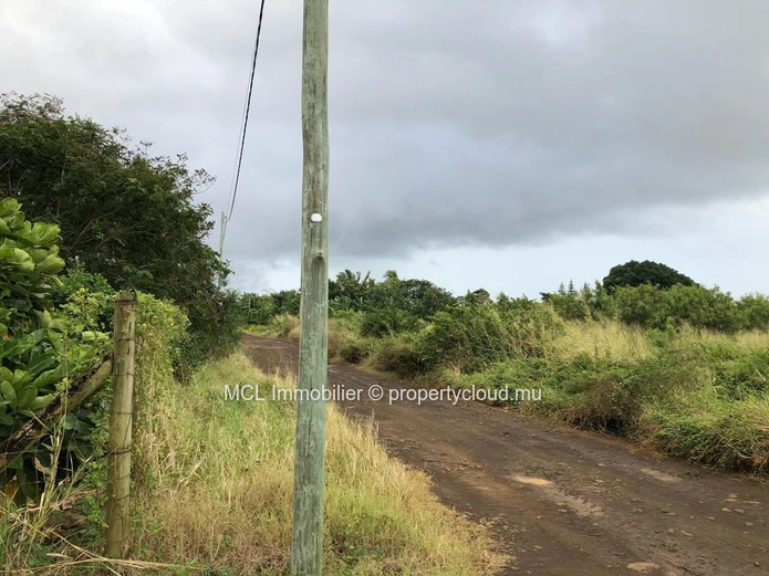 Agricultural land of 5,048m2 in St Antoine