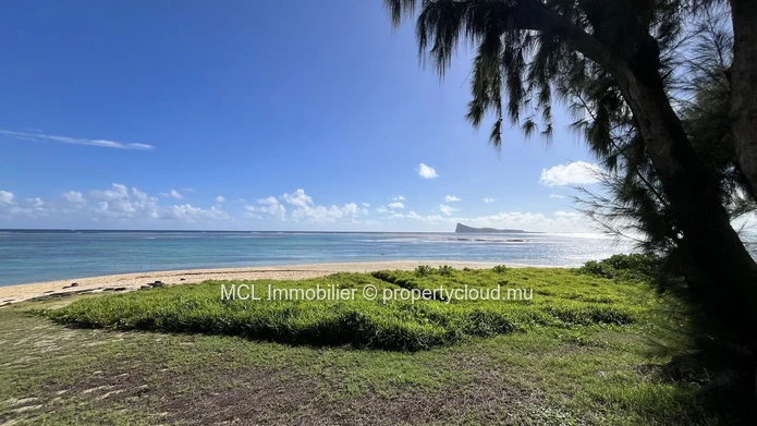 Beachfront house for rent