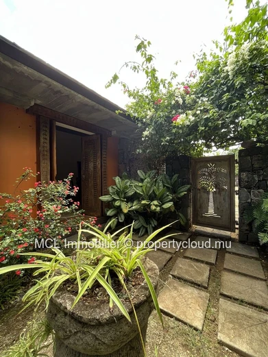 Fully-furnished oasis 