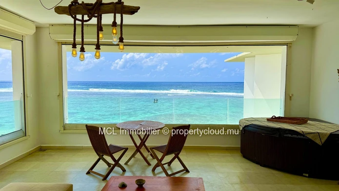 Luxury Beachfront Apartment with Private Pool of the rooftop in Poste Lafayette.