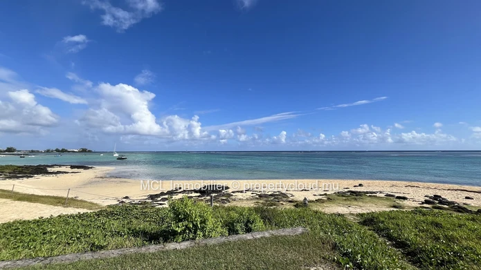 Beachfront house for rent