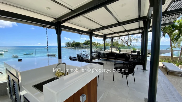 Appartement en front de mer de 3 chambres à Péreybère.