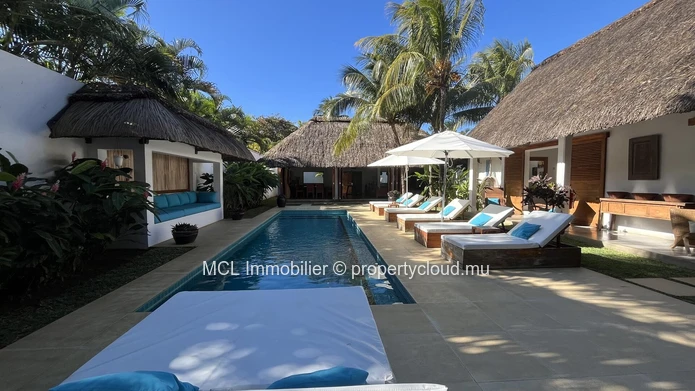 Luxurious and atypical 4 Bedroom House in Pointe aux Canonniers 