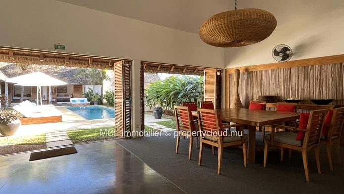 Luxurious and atypical 4 Bedroom House in Pointe aux Canonniers 